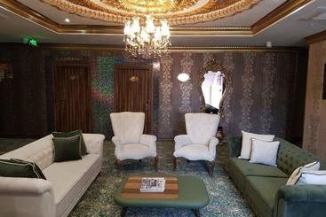 تختخواب و صبحانه Rakasta Boutique