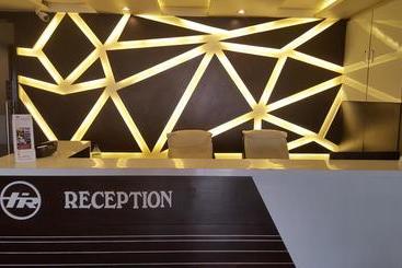 هتل Fab Rest Inn