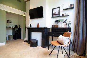 هتل Authentic Farmhouse   De Vergulden Eenhoorn