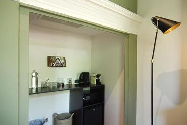 هتل Authentic Farmhouse   De Vergulden Eenhoorn
