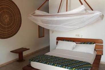 Boblin La Mer Hotel Restaurant Plage