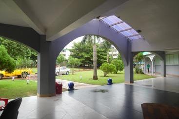 هتل Lamada Apartments