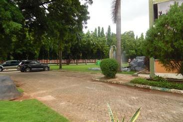 هتل Lamada Apartments