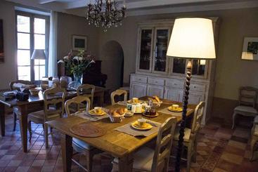 تختخواب و صبحانه Bastide Du Pin