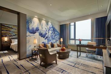 هتل Wanda Realm Resort Harbin Songbei