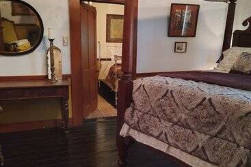 住宿加早餐  Lafleur Guest House