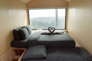 בית מלון כפרי Bobocabin Dieng Wonosobo