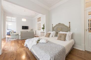 تختخواب و صبحانه Lisbon Inn Lapa