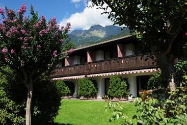 هتل Ansitz Punthof