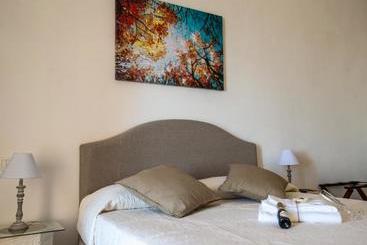 تختخواب و صبحانه Assabinidica