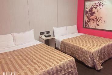 Flower Motel