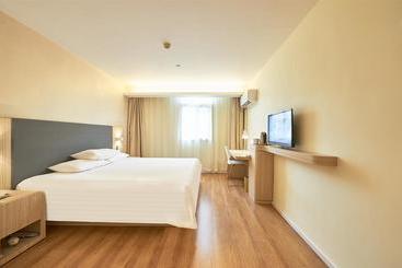 Hanting Hotel Chizhou Tonghui Plaza