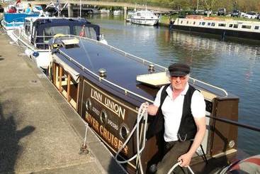 هتل Barge Waternimf