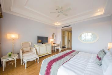 هتل Wyndham Grand Phu Quoc