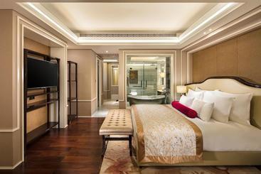 Grand Bay Hotel Beijing