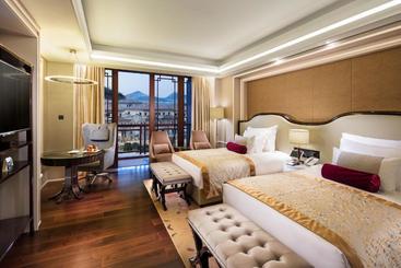 Grand Bay Hotel Beijing