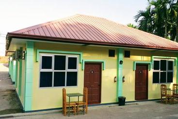 Pinlon Pann Motel