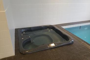 تختخواب و صبحانه Fisher Point Shared Apartment