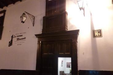 هتل La Casona Monsante