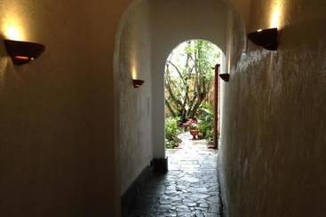 هتل La Casona Monsante