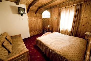 هتل Villa Eden