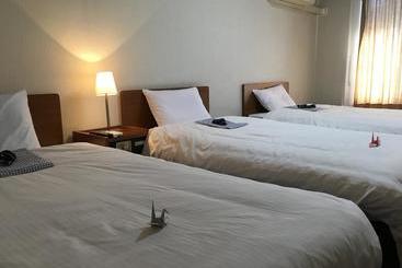 هاستل Royal Inn Nara
