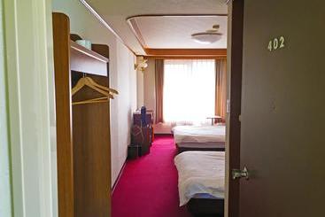 هاستل Royal Inn Nara