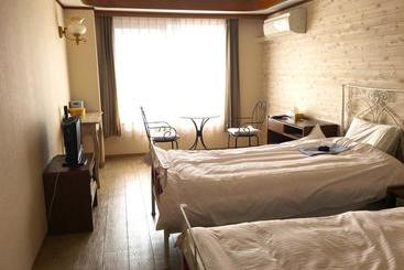 هاستل Royal Inn Nara