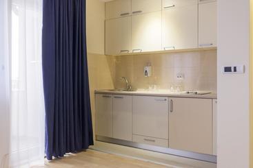 Airport Hotel Garni