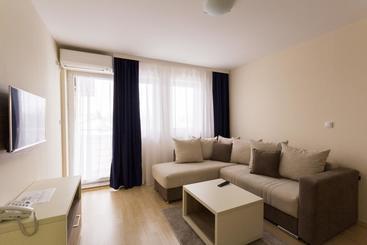 Airport Hotel Garni