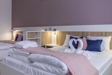 Airport Hotel Garni