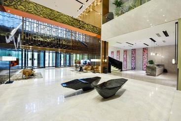 هتل Ramada Wuhan Jianghan