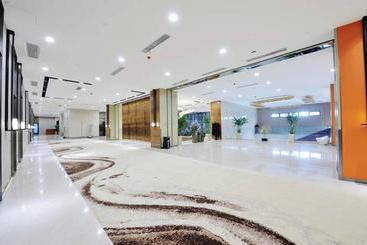 هتل Ramada Wuhan Jianghan