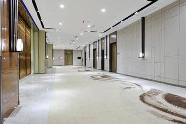 هتل Ramada Wuhan Jianghan