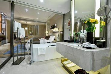 هتل Ramada Wuhan Jianghan