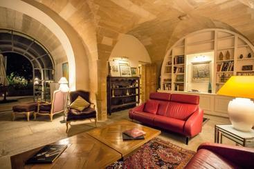 تختخواب و صبحانه Domaine De Fos