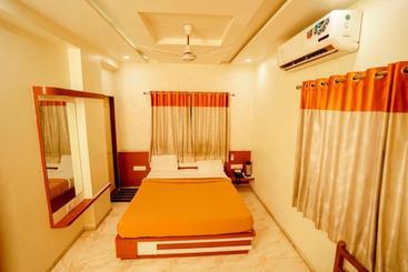 هتل Bhakti, Rajkot