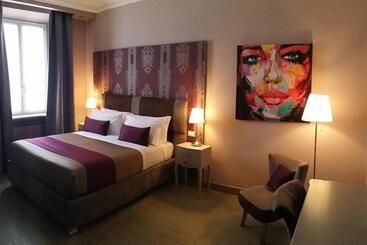تختخواب و صبحانه Halex Room&food