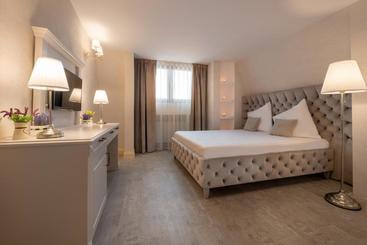 هتل Boutique Casa Fiori