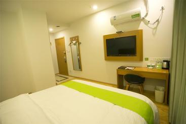 هتل Vatica Shanghai Jiading District Jiangqiao