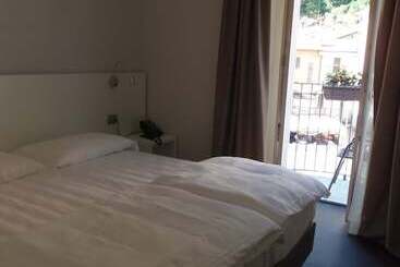 בית מלון כפרי Albergo Dongo