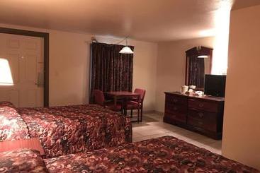 مُتل Hwy Express Inn & Suites