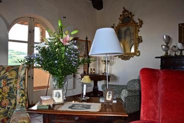 Palazzina Del Chiasso B&b