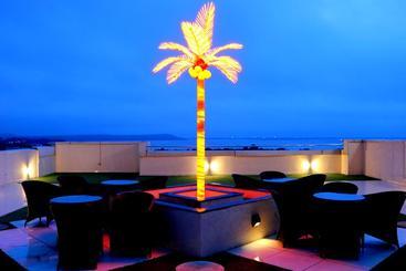 هتل Sudarshan City Walk