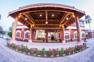 هتل Dormitory @ Westay Bagan Lotus