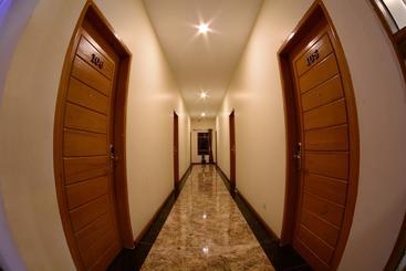 هتل Dormitory @ Westay Bagan Lotus