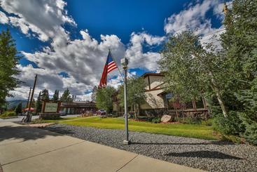 مُتل Trailhead Inn