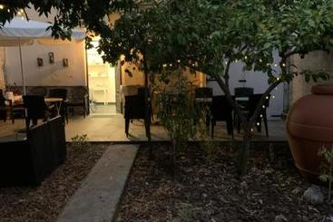 تختخواب و صبحانه Al Giardino Di Anna