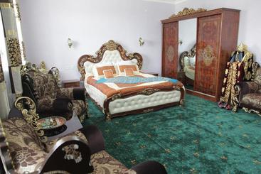 هتل Qibla Tozabog