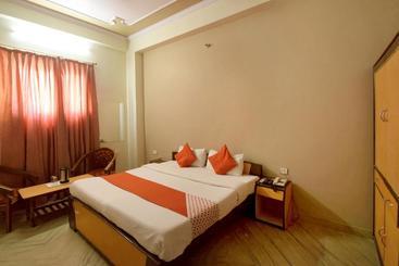 هتل Sky Inn